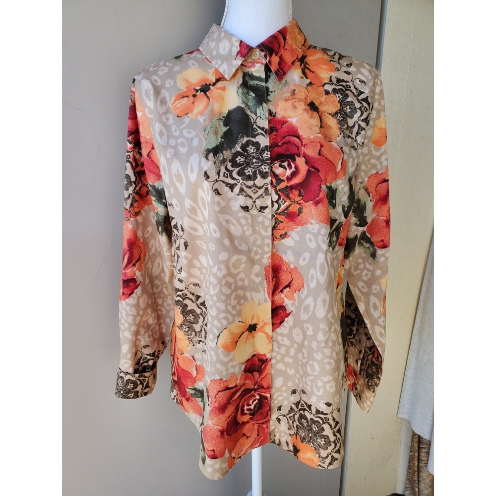 Chicos 1 No Iron Top Womens Medium Floral Flip Cuff Easy Travel Spring Career